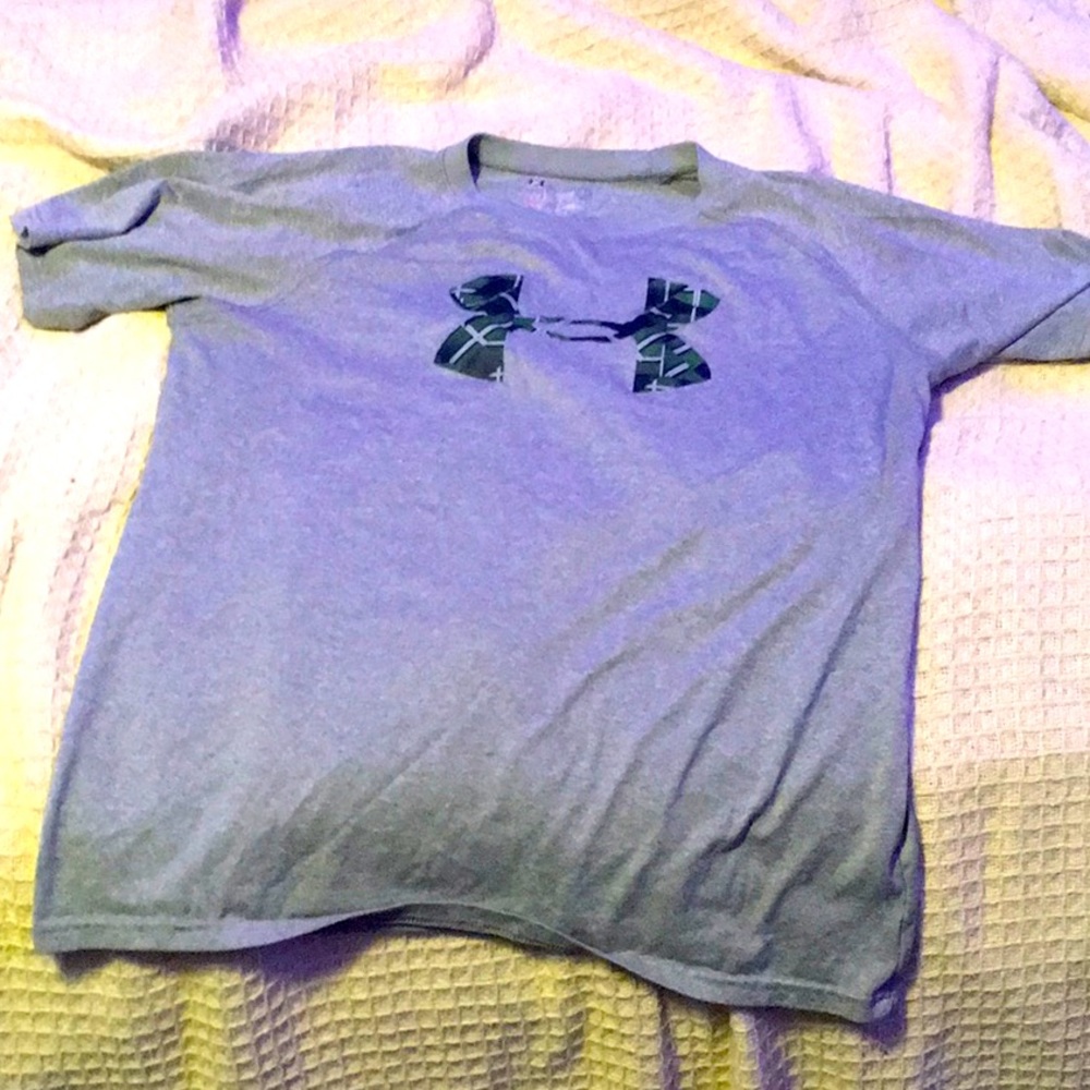 Under armor tee